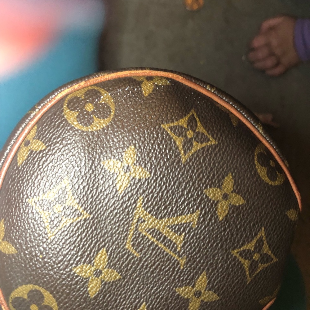 These are the extra pics of my LV
